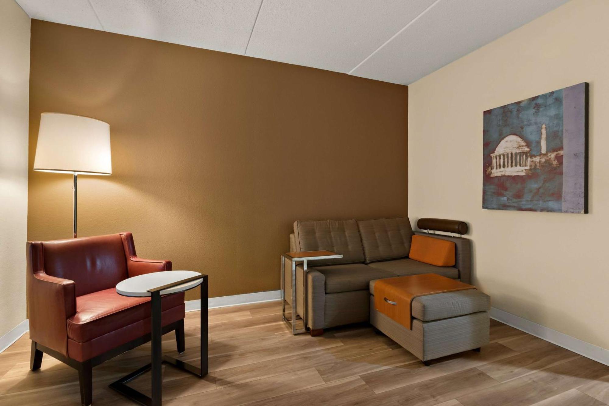 Ramada By Wyndham Harrisburg/Hershey Area Экстерьер фото