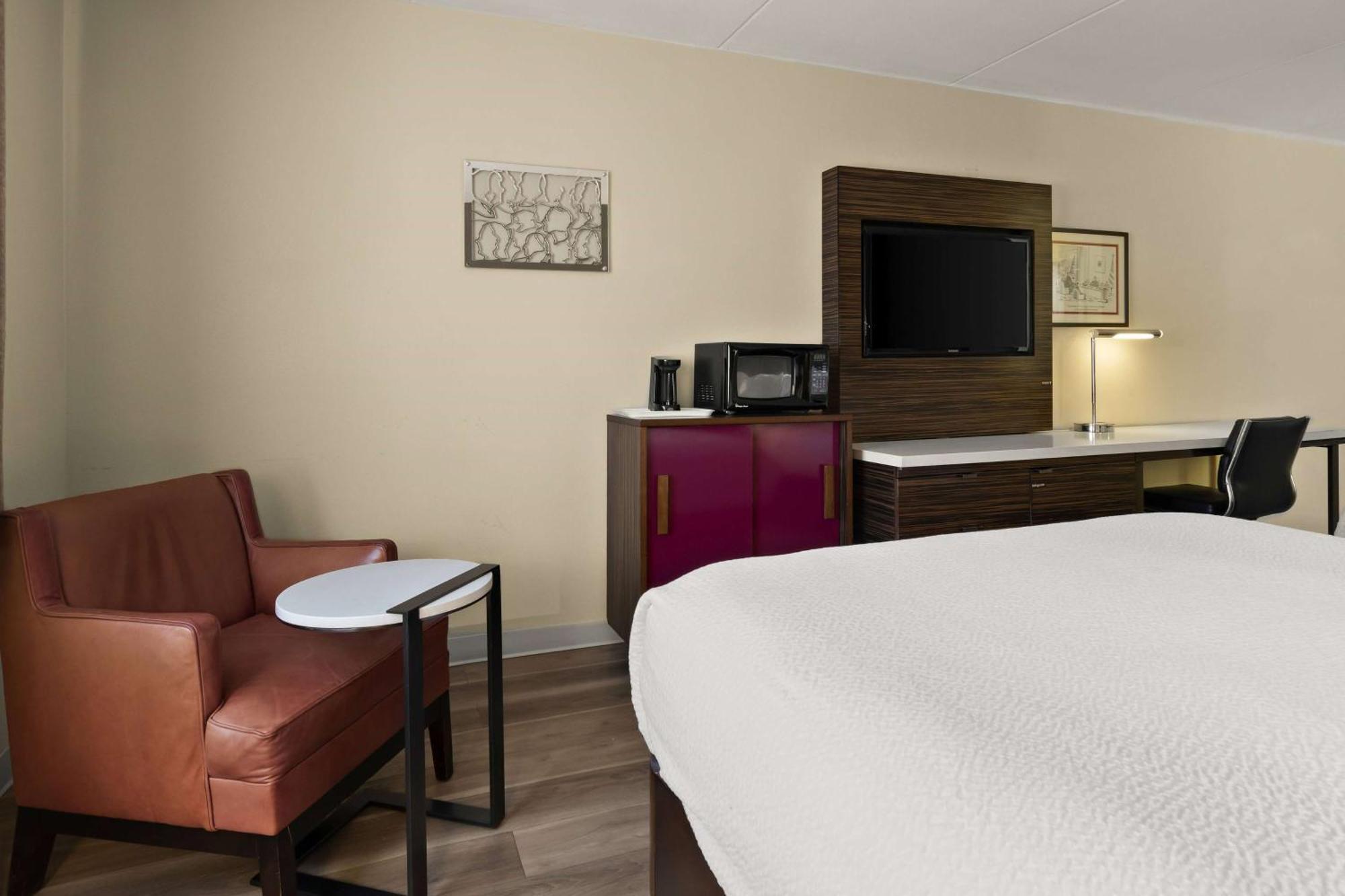 Ramada By Wyndham Harrisburg/Hershey Area Экстерьер фото